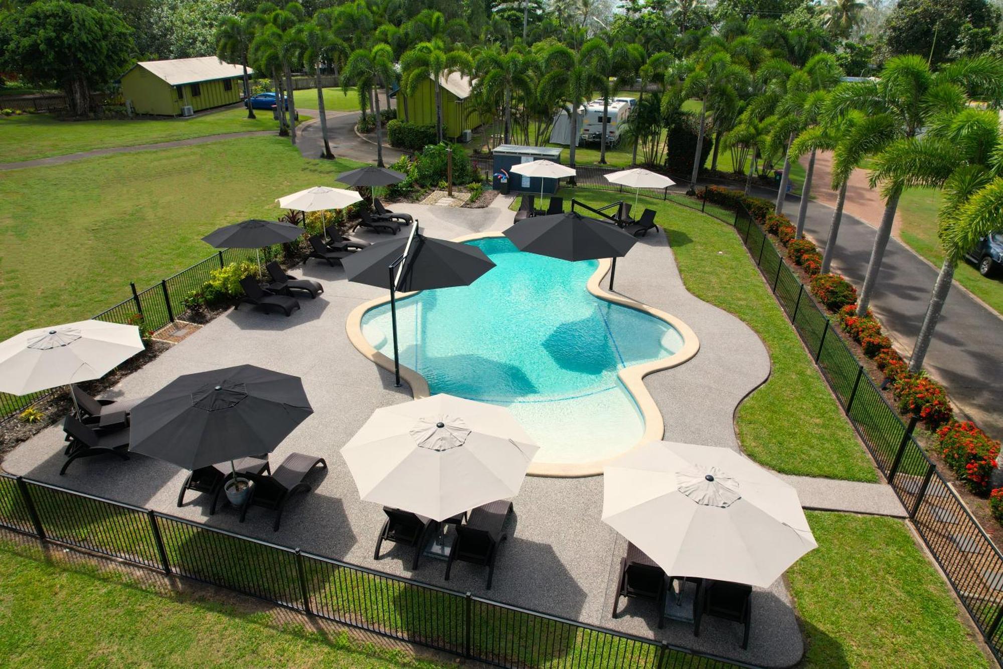 Bali Hai Child Free Holiday Park Mission Beach Eksteriør billede